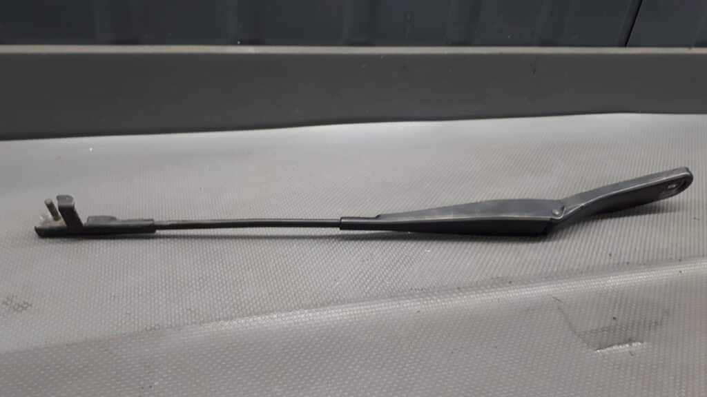 30698249 Ramie wycieraczki prawe Volvo S60 V70