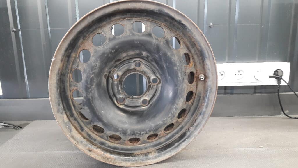 KBA45742 Felga stalowa 6,5JX15 ET35 Opel Vectra C