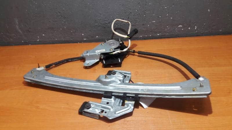 04724557AE Mechanizm szyby lewy przod Chrysler PT Cruiser