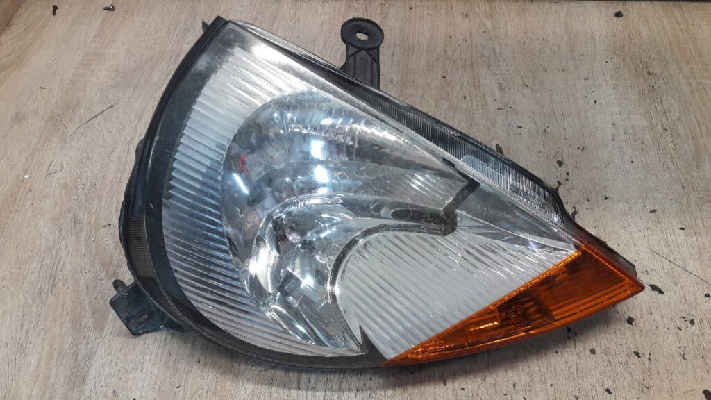 97KG13005AP reflektor prawy Ford KA MK1