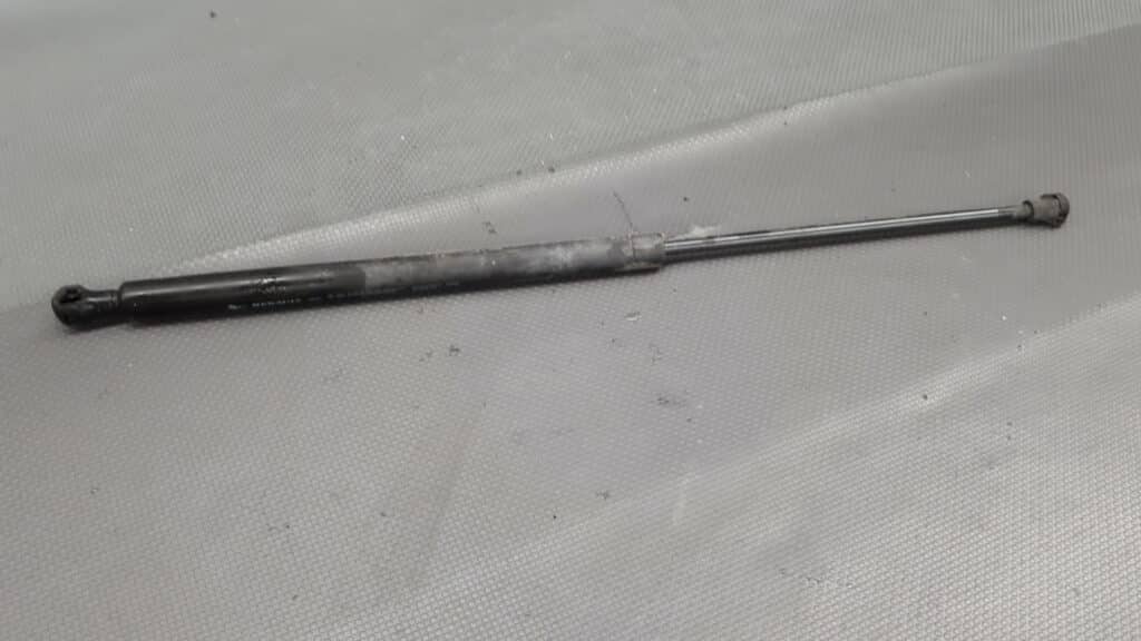 8200015091B Silownik maski Renault Vel Satis