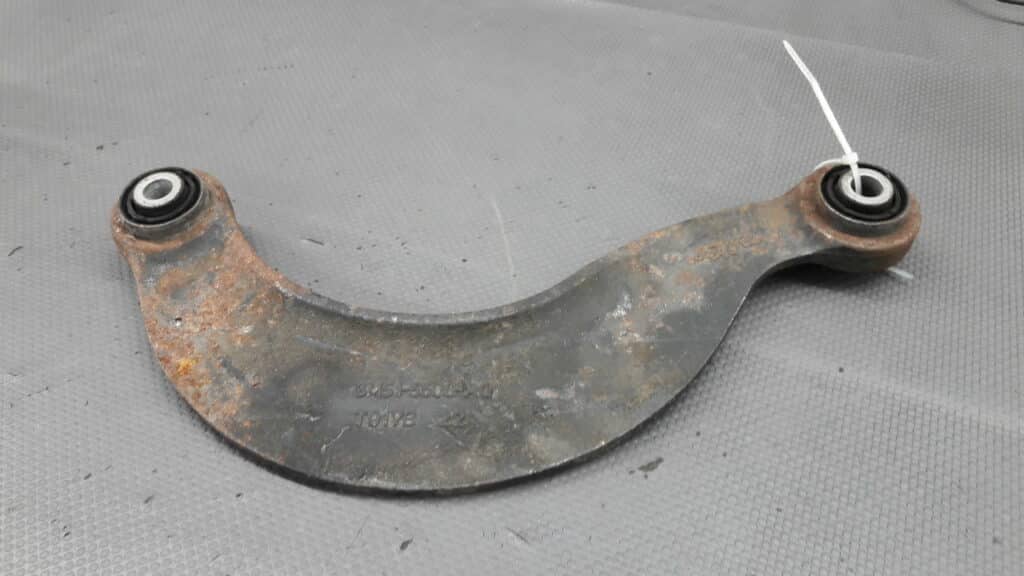 3M51-5500-AC Wahacz prawy tył Volvo S40 2,0