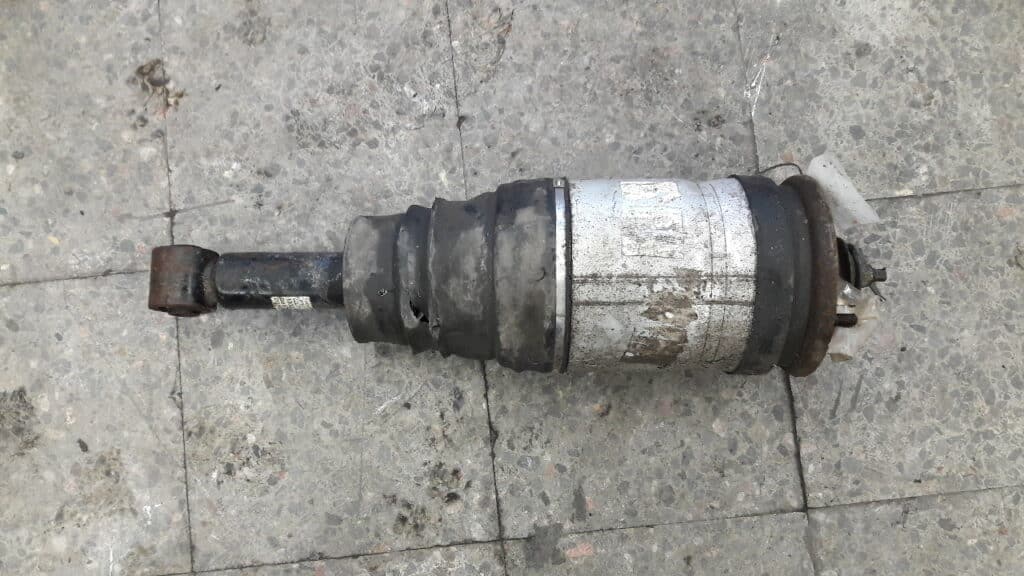 22214642 amortyzator tyl Land Rover Discovery III 04r