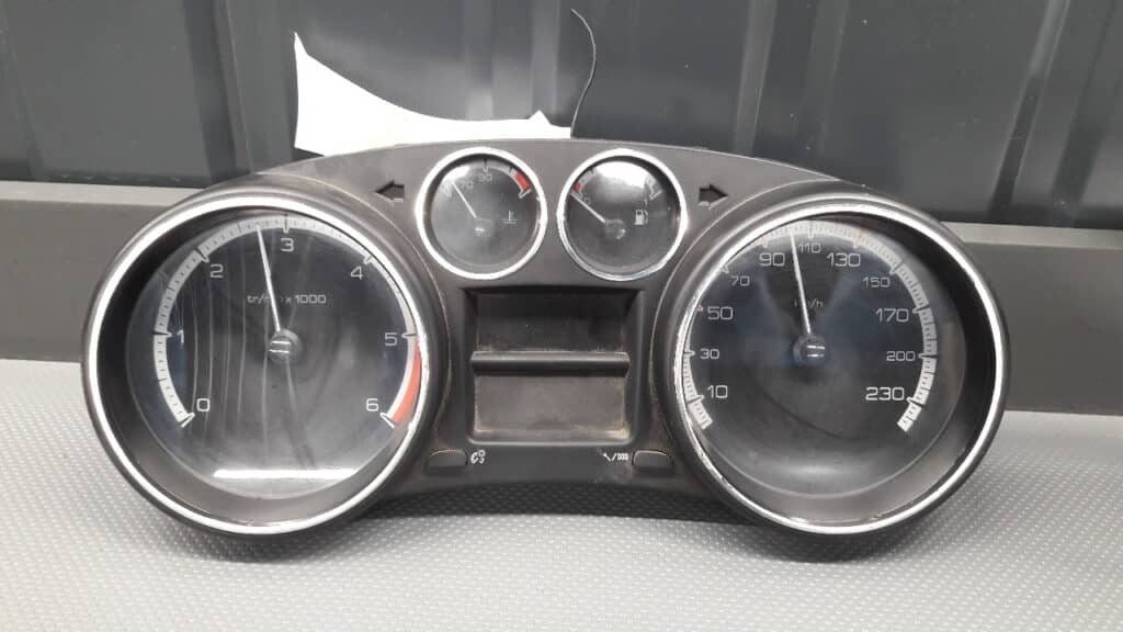 9666649080 licznik zegary Peugeot 308 1.6