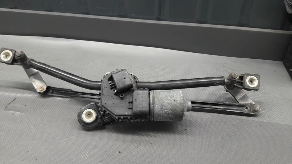 0390241709 mechanizm wycieraczek przod Jaguar X-Type 04r