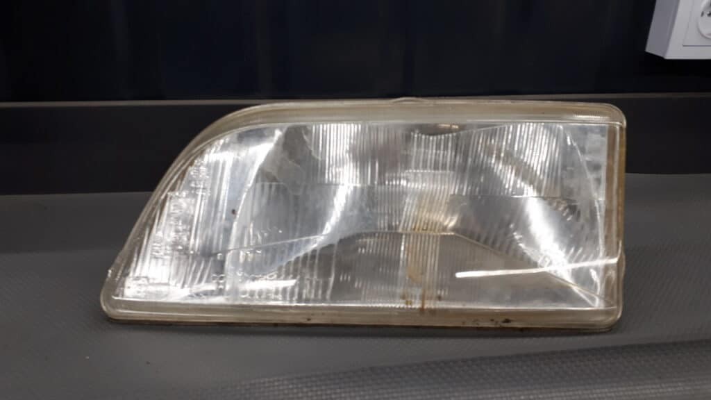 Reflektor lewy Peugeot 106 I VALEO