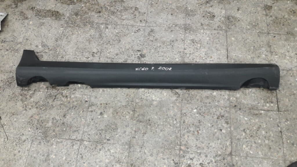 30744868 listwa progowa prawa Volvo XC60