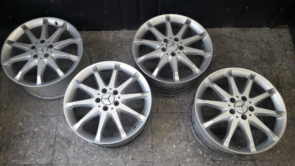 A2514011102 Komplet felg aluminiowych MERCEDES R KLASA 8JX18 5X112