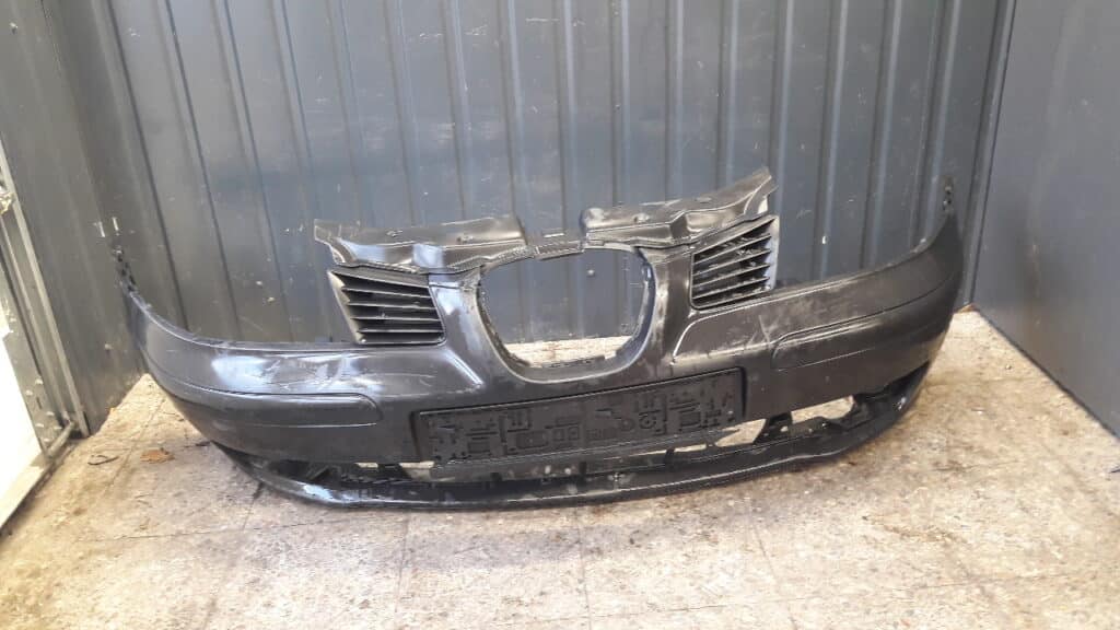 6L0805903 Zderzak przedni Seat Ibiza III czarny