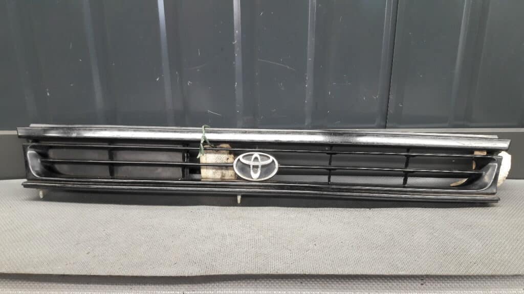 53155-10070 grill atrapa Toyota Scarl 93r