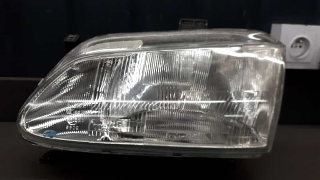 reflektor lewy Renault Megane I 95-98 TYC