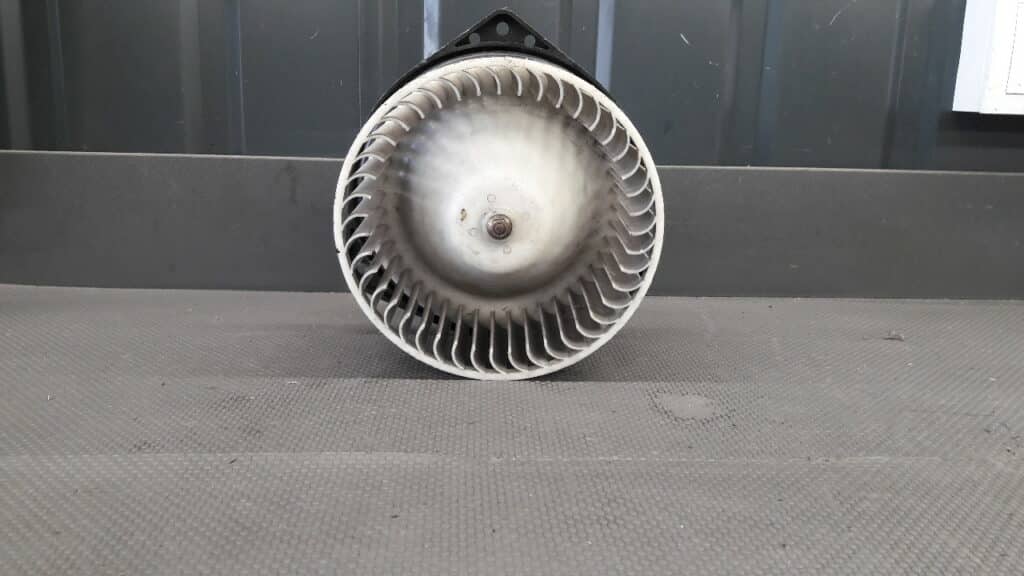 81254 dmuchawa nawiewu Nissan Sunny N14 DSL 99R