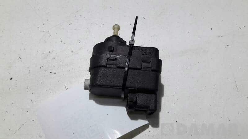 T8200259039 SIlniczek regulacji lamp Kangoo I