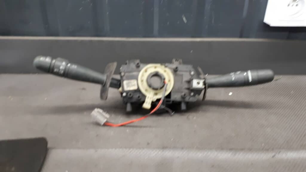 7700846403 przełącznik zespolony renault megane I 2.0