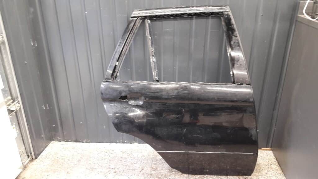drzwi prawy tył BMW X5 E53 czarne