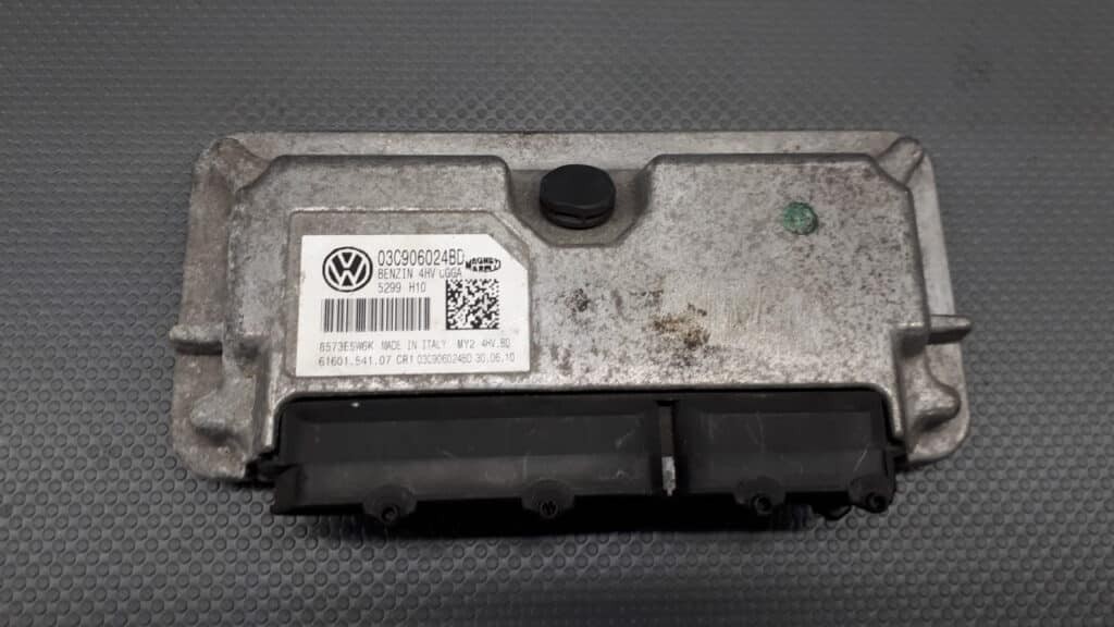 03C906024BD sterownik silnika VW Golf VI 1.4 2010r