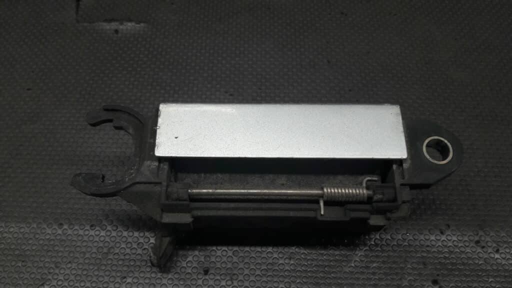 4A0837205 Klamka drzwi lewy przod Audi A4 B5