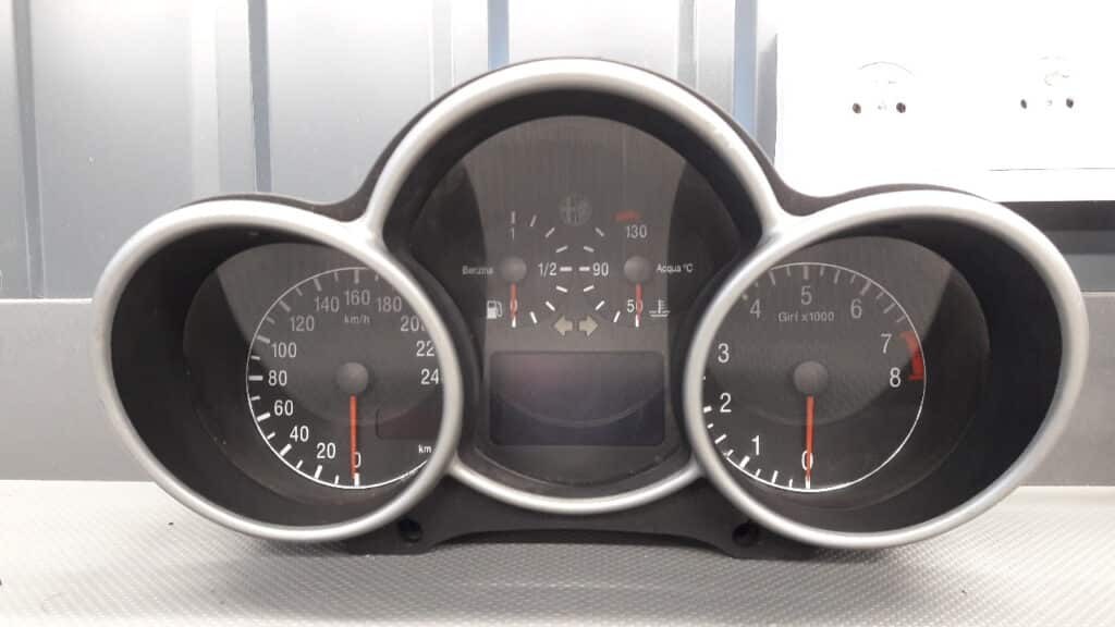 735290179 Licznik Alfa Romeo 147 1,6