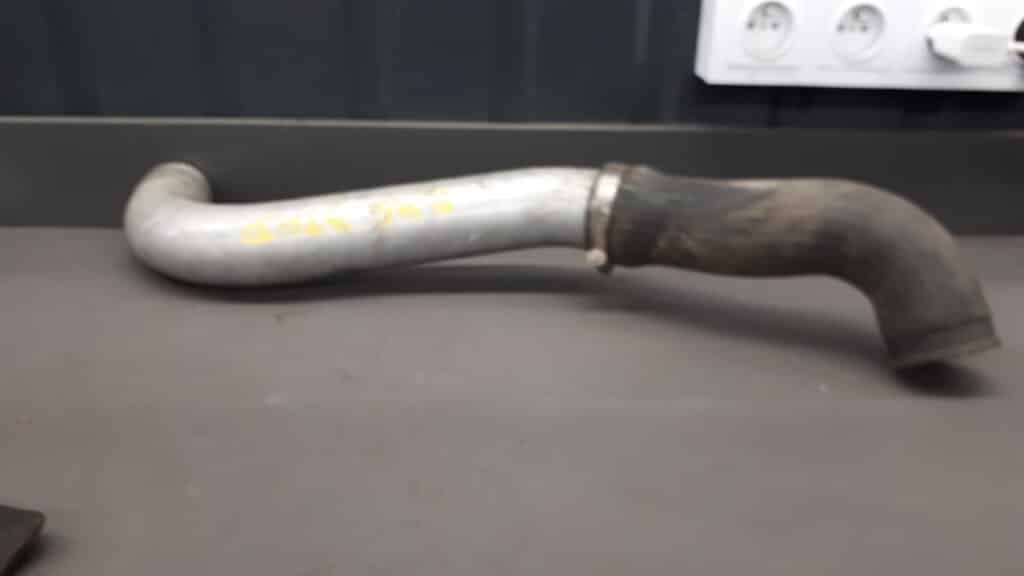 2247324-c rura wąż intercolera BMW E46 Kombi