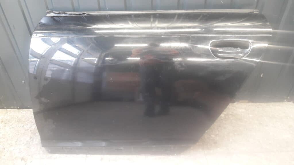 Drzwi lewy tył AUDI A6 C6 LIFT KOMBI CZARNE