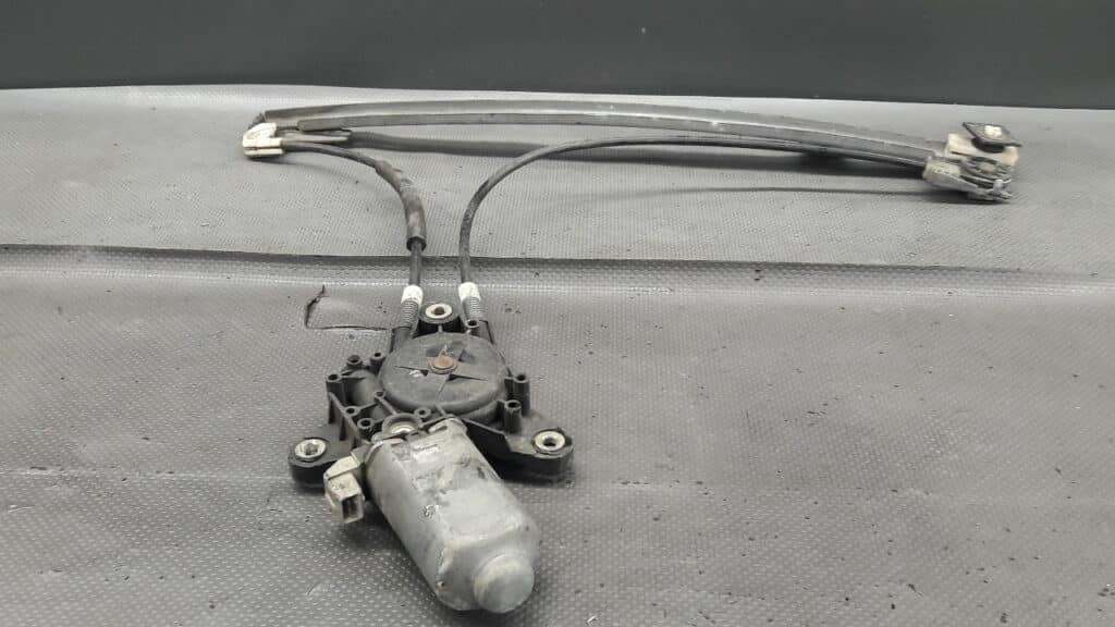 Mechanizm szyby lewy przód Lancia Zeta 2pin