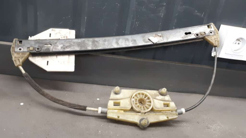 mechanizm szyby lewy tył audi a6 c6 kombi
