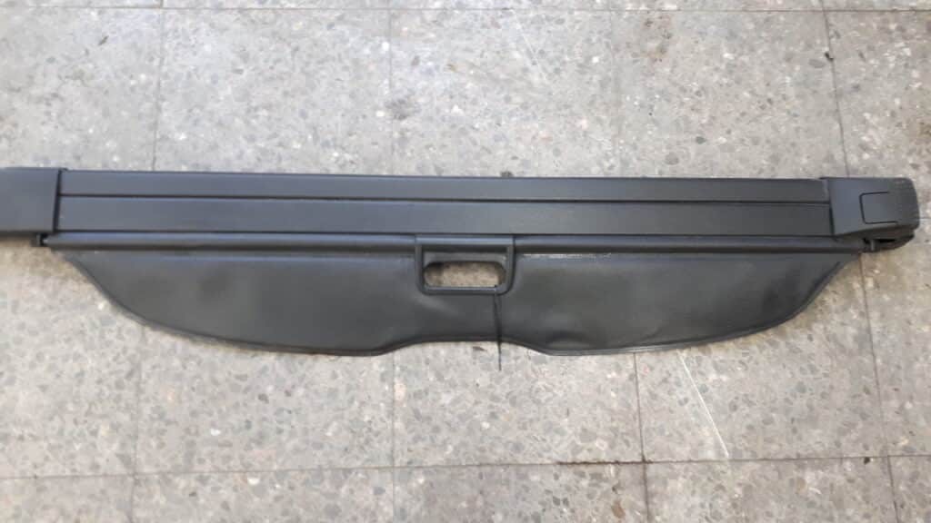 24467838 Roleta bagaznika Opel Signum 03r