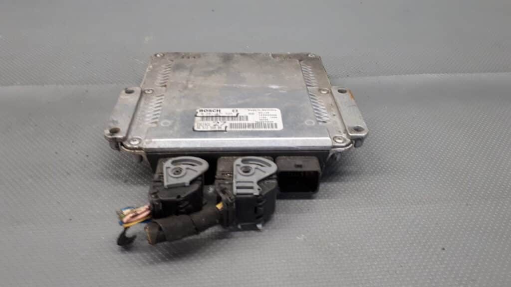 0281011525 Komputer Peugeot 206 2.0