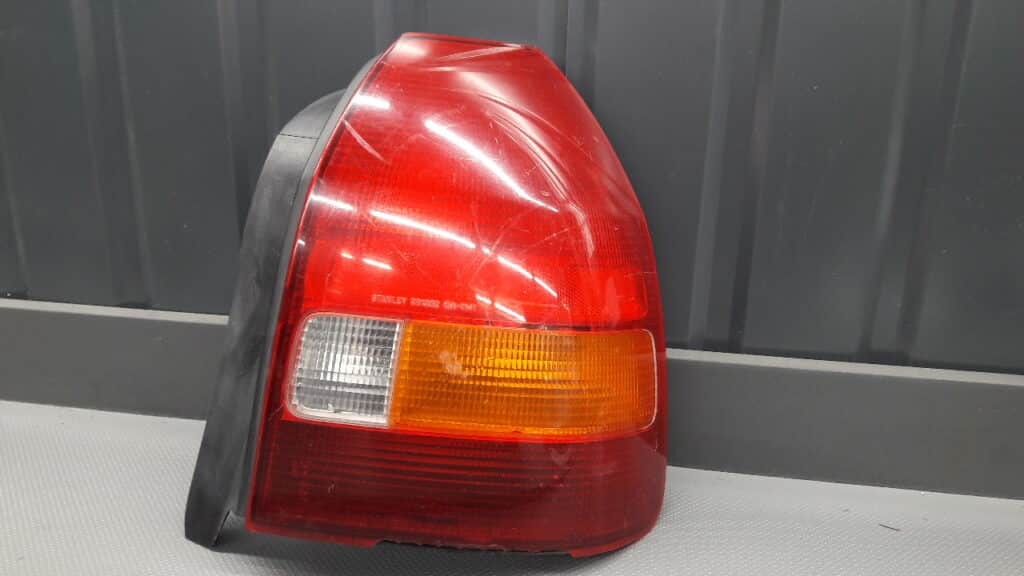 Lampa prawy tył Honda Civic V