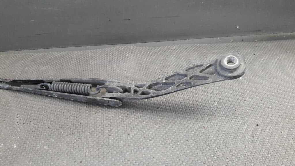 51701423 ramie wycieraczki prawe fiat grande punto