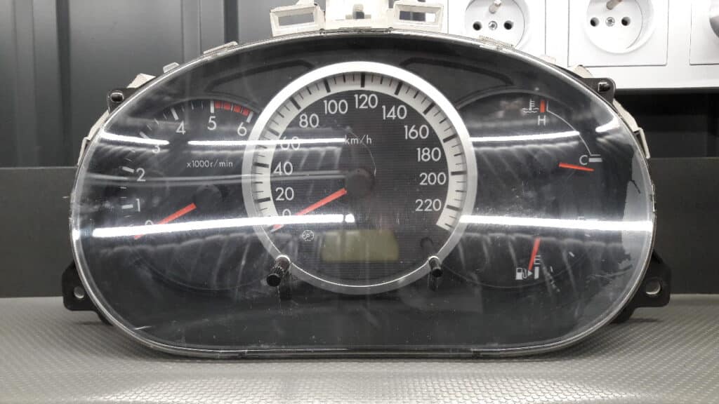 CC79D Licznik Mazda 5 2,0 CD