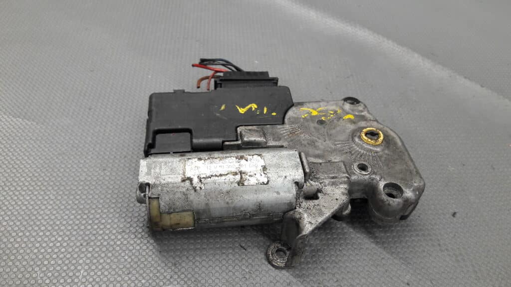 0390201660 silniczek szyberdachu Opel Astra G
