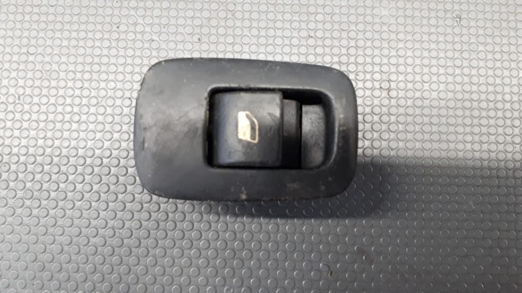 Przełącznik szyby prawy tył CITROEN C4 PICASSO