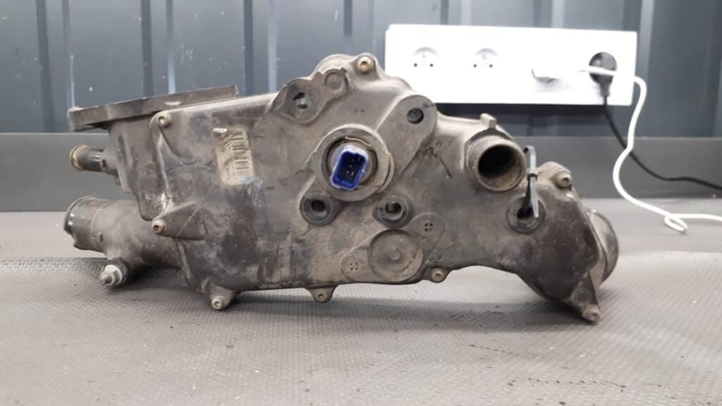9643211980 Obudowa Termostatu peugeot 407 2.0 HDI