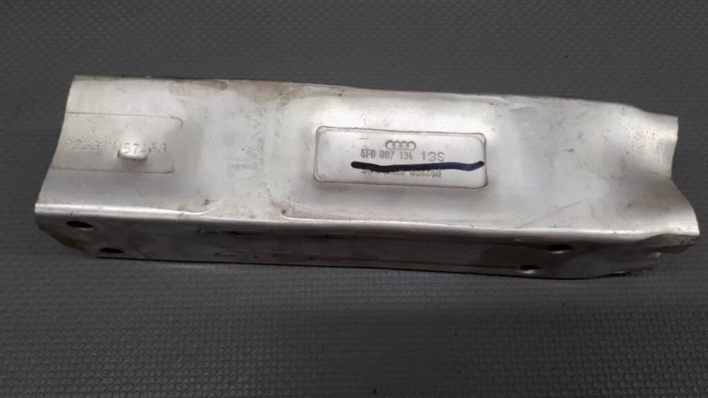 4F0807134 Strefa zgniotu prawy przód AUDI A6 C6