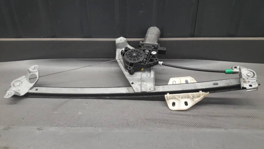 0130821737 mechanizm szyby lewy przod Renault Espace III
