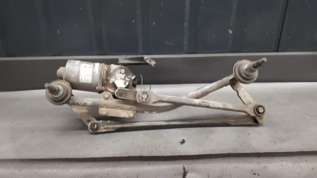 2S61-17500-AE Mechanizm Wycieraczek Ford Fiesta Przod Mk6