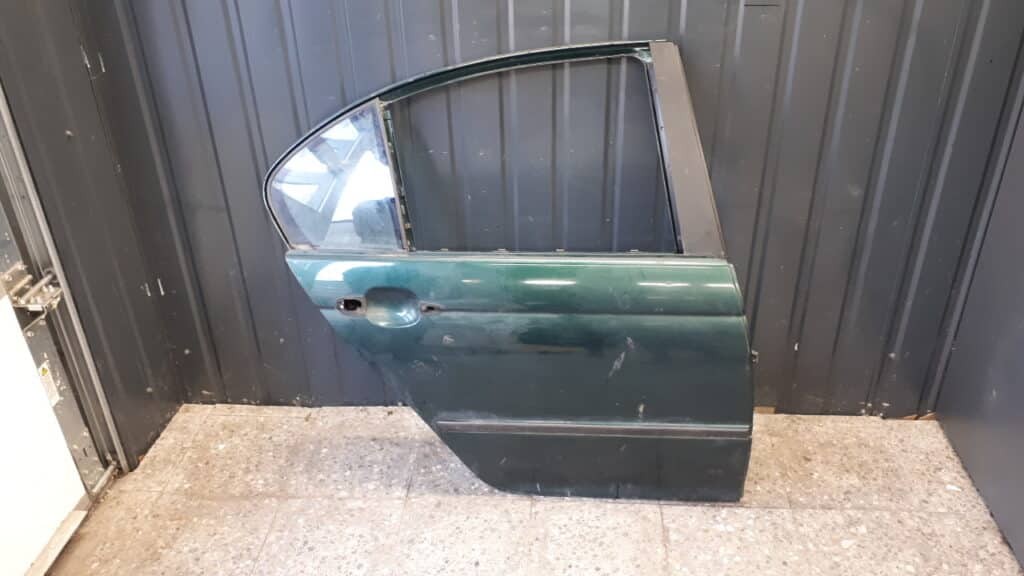 Drzwi prawy tyl BMW E46 SEDAN zielone 00R
