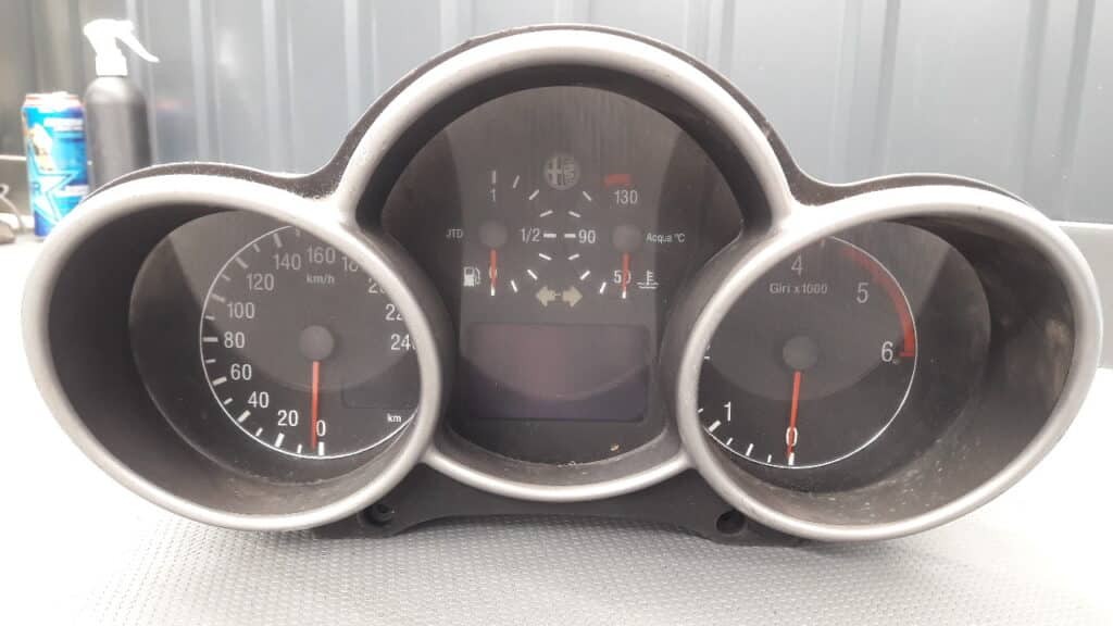 735361277 licznik zegary Alfa Romeo 147 1.9 jtd