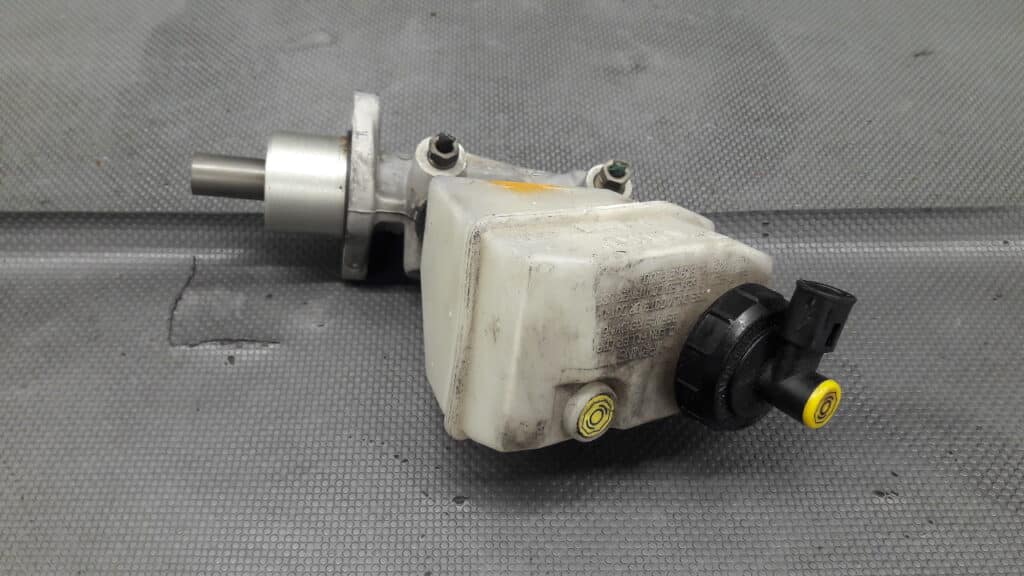 7700417649 Pompa hamulcowa Renault Clio II 1.5
