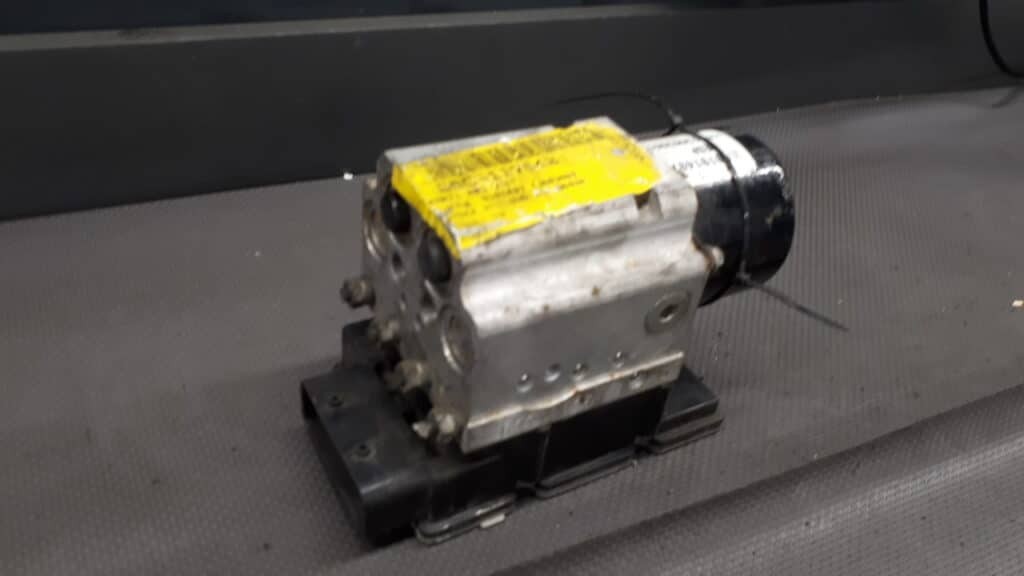 54084636E pompa abs opel vectra c