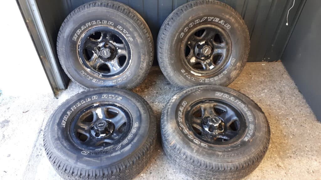 Koła Jeep Grand Cherokee ZJ 15" 255/75 r15 6MM