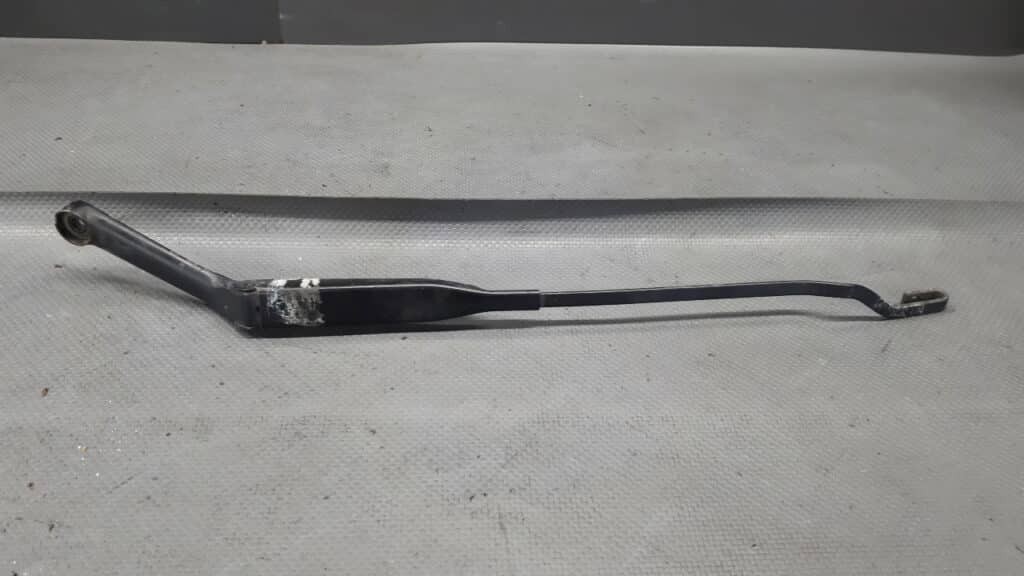 90504174LH ramie wycieraczki lewe  OPEL VECTRA B G