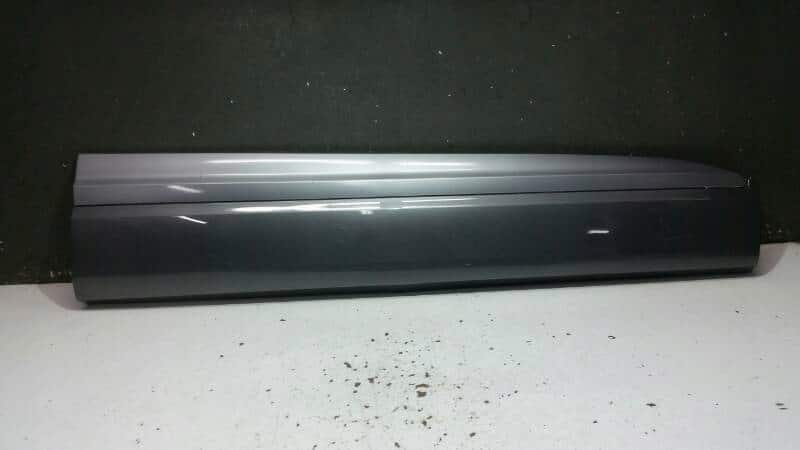 4M0853960B Listwa drzwi prawy przód AUDI Q7 SZARA