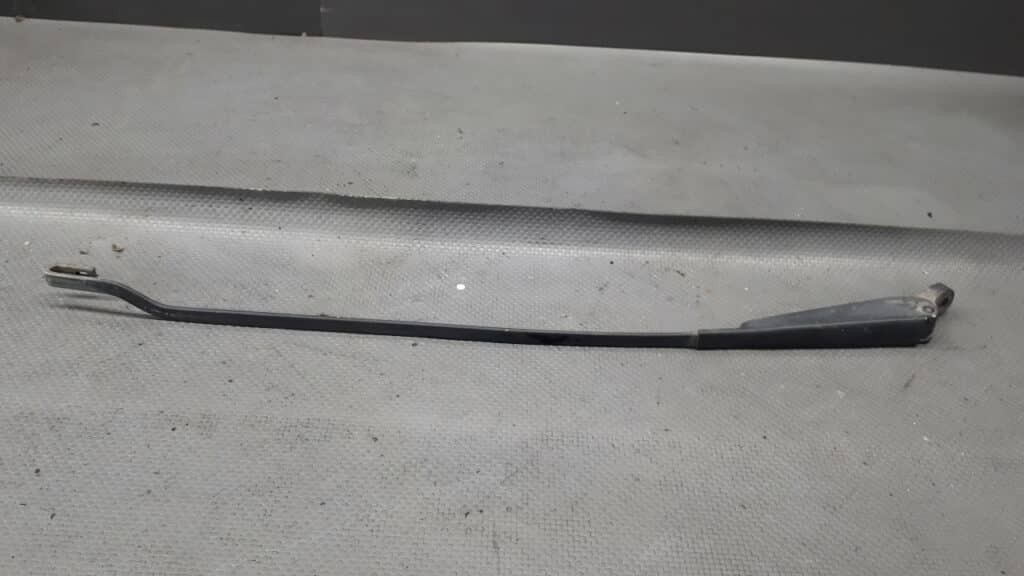 90386267 ramie wycieraczki lewe Opel Corsa B