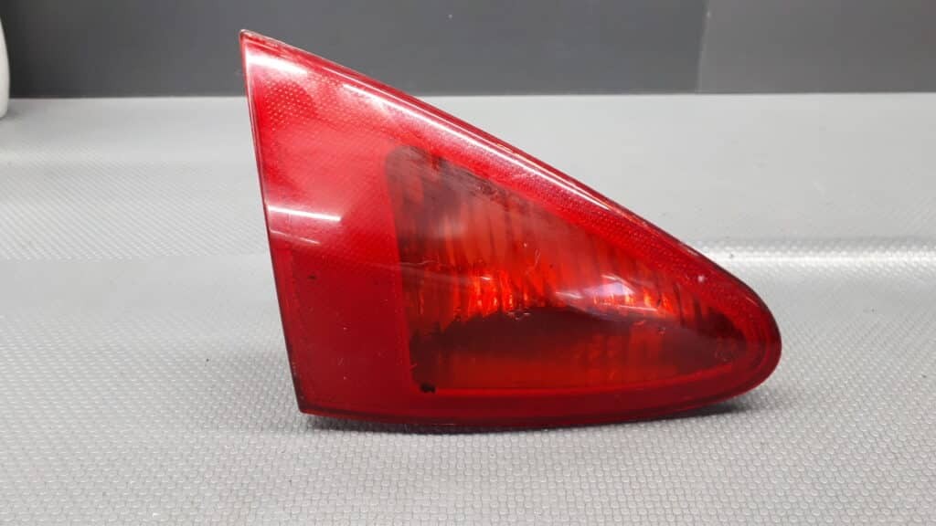 46556346 Lampa lewy tyl Alfa Romeo 147 HB
