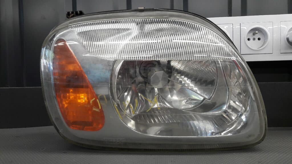 260101F511 Reflektor prawy przód Micra K11 Lift