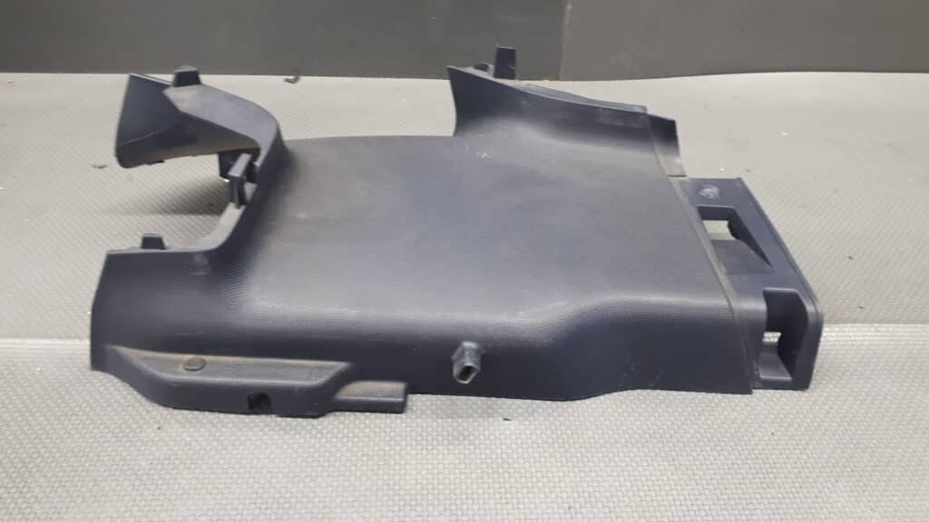 9646714777 osłona tapicerki lewy tył Peugeot 1007