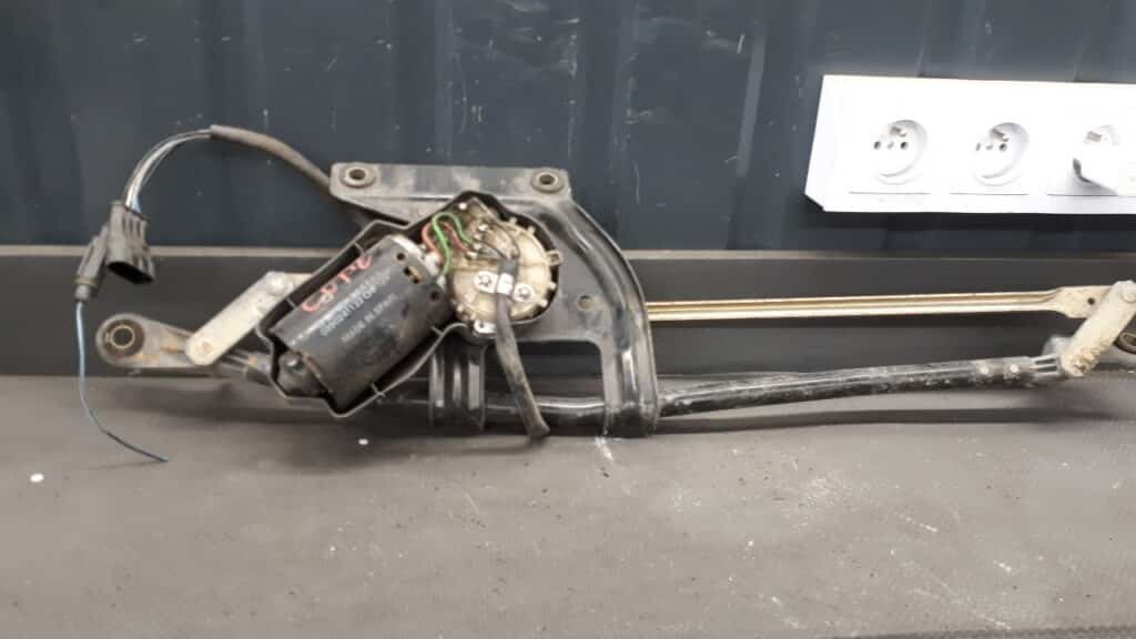 0390241122 mechanizm wycieraczki fiat coupe 95r