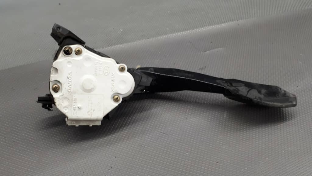 9472579 Pedal gazu VOLVO V70 II SW